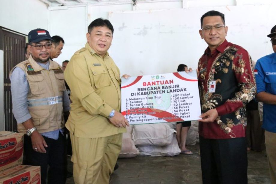 Banjir Besar di Landak: Dua Desa Terendam, Pemprov Kalbar Salurkan Bantuan